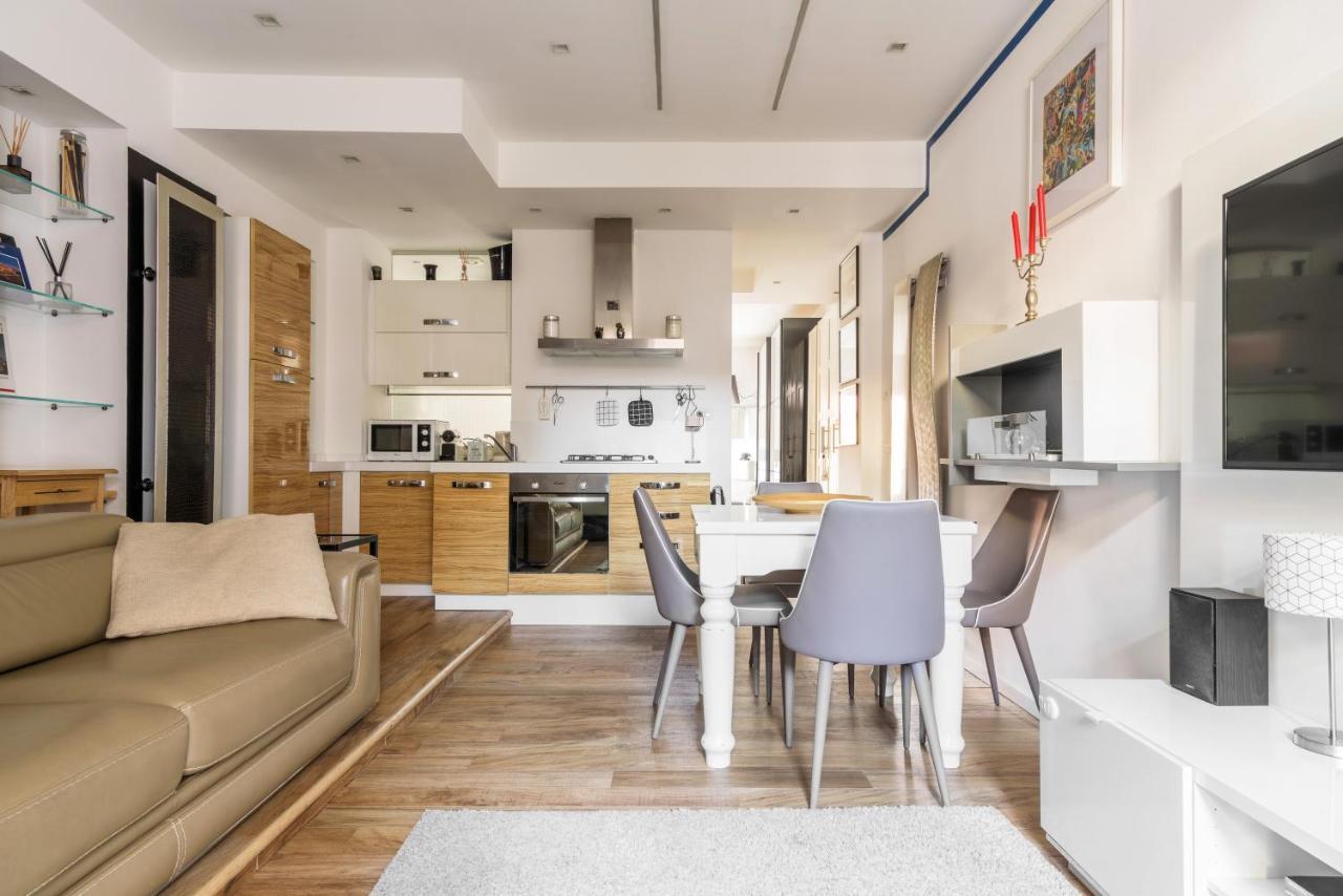 Luxury Modern One Bedroom In Great Location Мілан Екстер'єр фото
